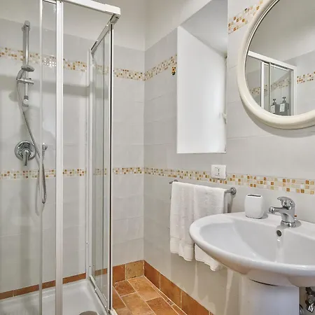 Piccola Corte - Together In Tuscany * 哥尔顿